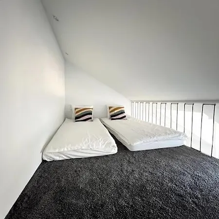 Brand-new Central Loft